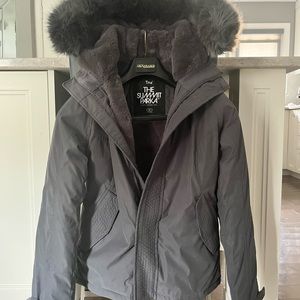 BRAND NEW Tna The Summit Parka Short